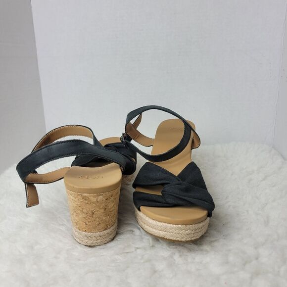 UGG Joslyn Women’s Sandals Platform Size 10 Wedge Cork Heel Leather Canvas Shoes - Picture 7 of 9